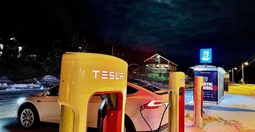 Due to slow charging, Tesla will have to pay its customers 16 thousand US dollars