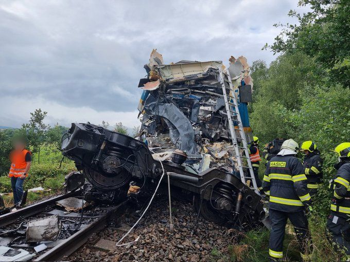 In the Czech Republic, two passenger trains have killed two and injured dozens (updated at 12:00)