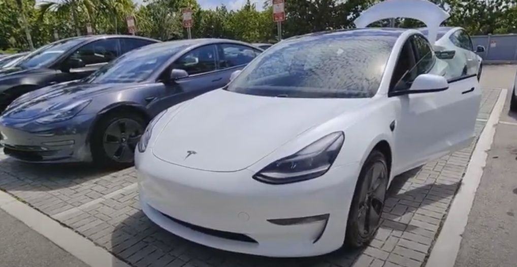 Tesla Model 3 best-selling in Europe;  VW Golf on the spot