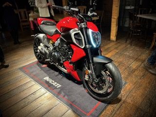 Latvia witnesses the unveiling of the new motorbike “Ducati Diavel V4”