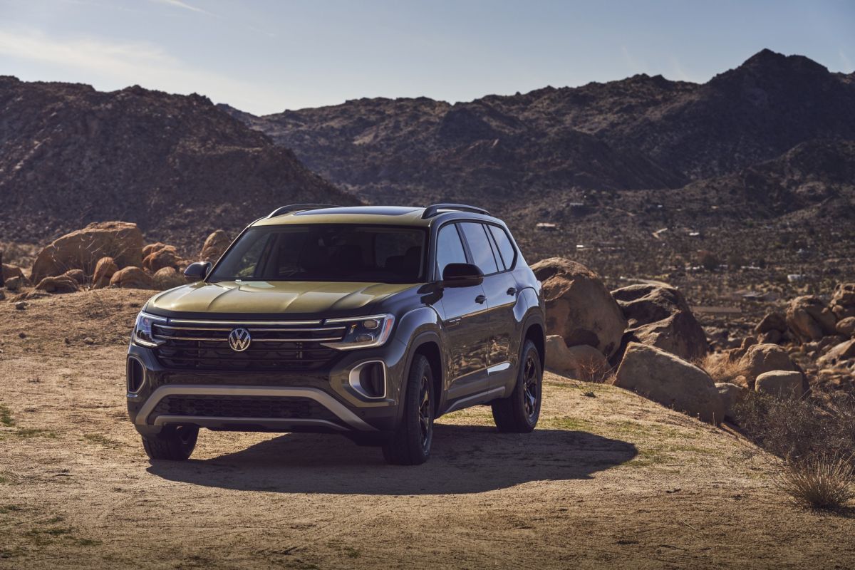 Volkswagen Unveils New Peak Edition of Atlas Crossover at New York Auto Show