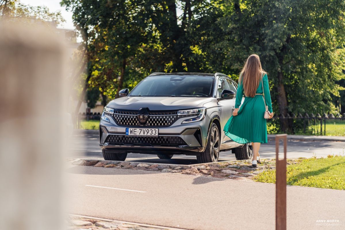 Renault E-Tech Tour 2023: Discover the Latest Electric and Hybrid Models in the Baltic States