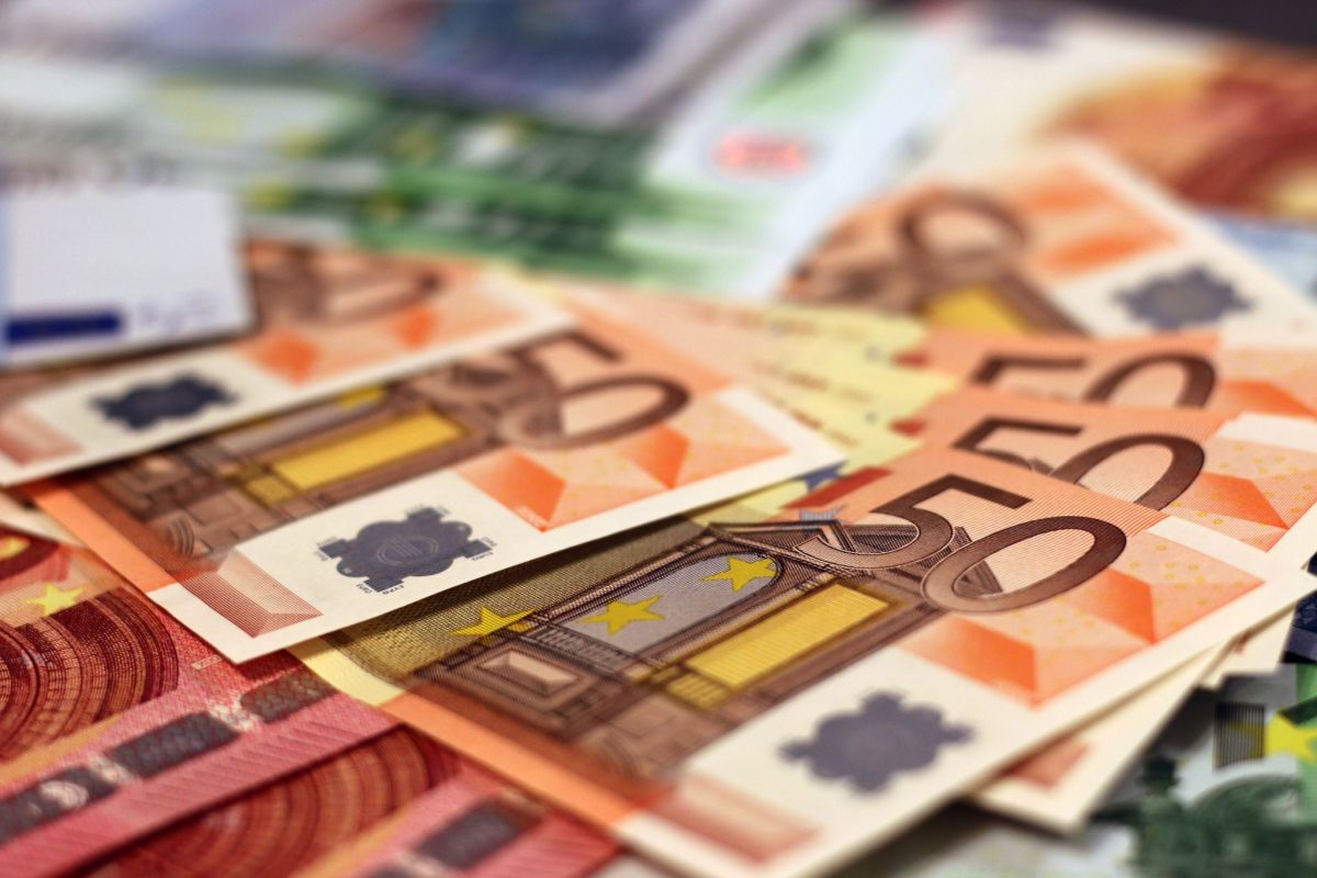 Latvian Monetary Financial Institutions See Surge in Profits and Assets in 2023