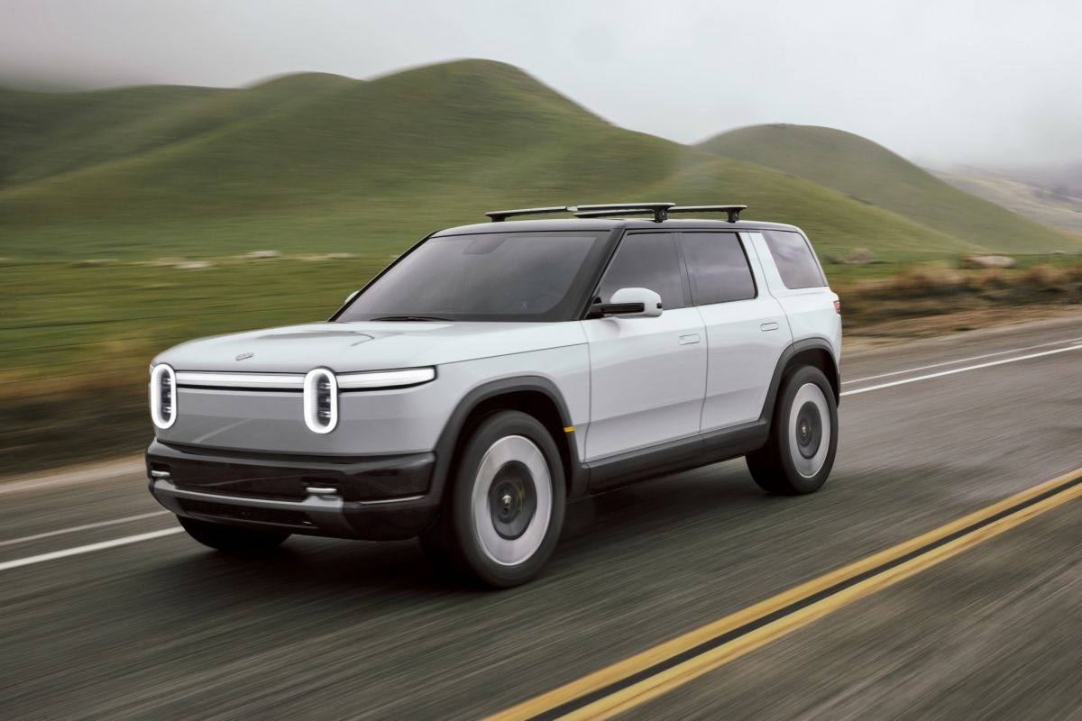 Rivian Launches Third Model R2: Smaller, Cheaper, But Just as Versatile – A Tesla Model Y Competitor