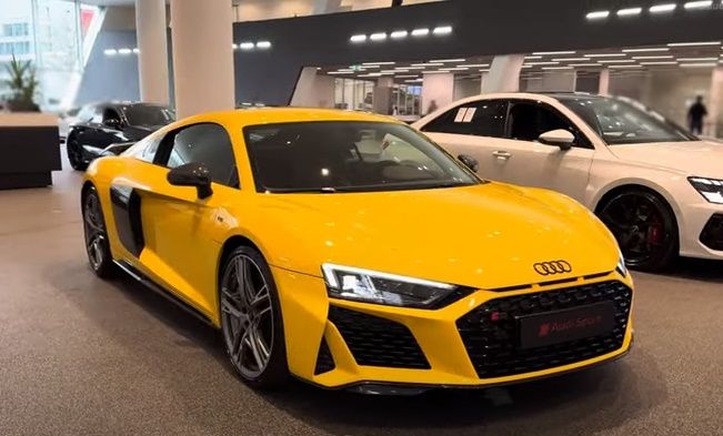 Last Audi R8 Performance Quattro Edition with Carbon-Aero Equipment Rolls off Assembly Line, Ending 18-Year Production Run