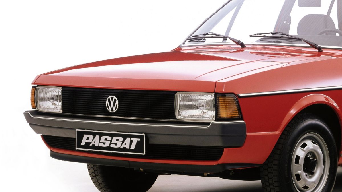 Volkswagen Passat: A Look at the Bestselling Model of All Time | TAVS AUTO TV