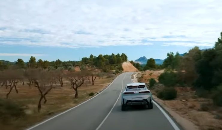 すでに 2028 年 – BMW は革新的な電気ドライブを開発中