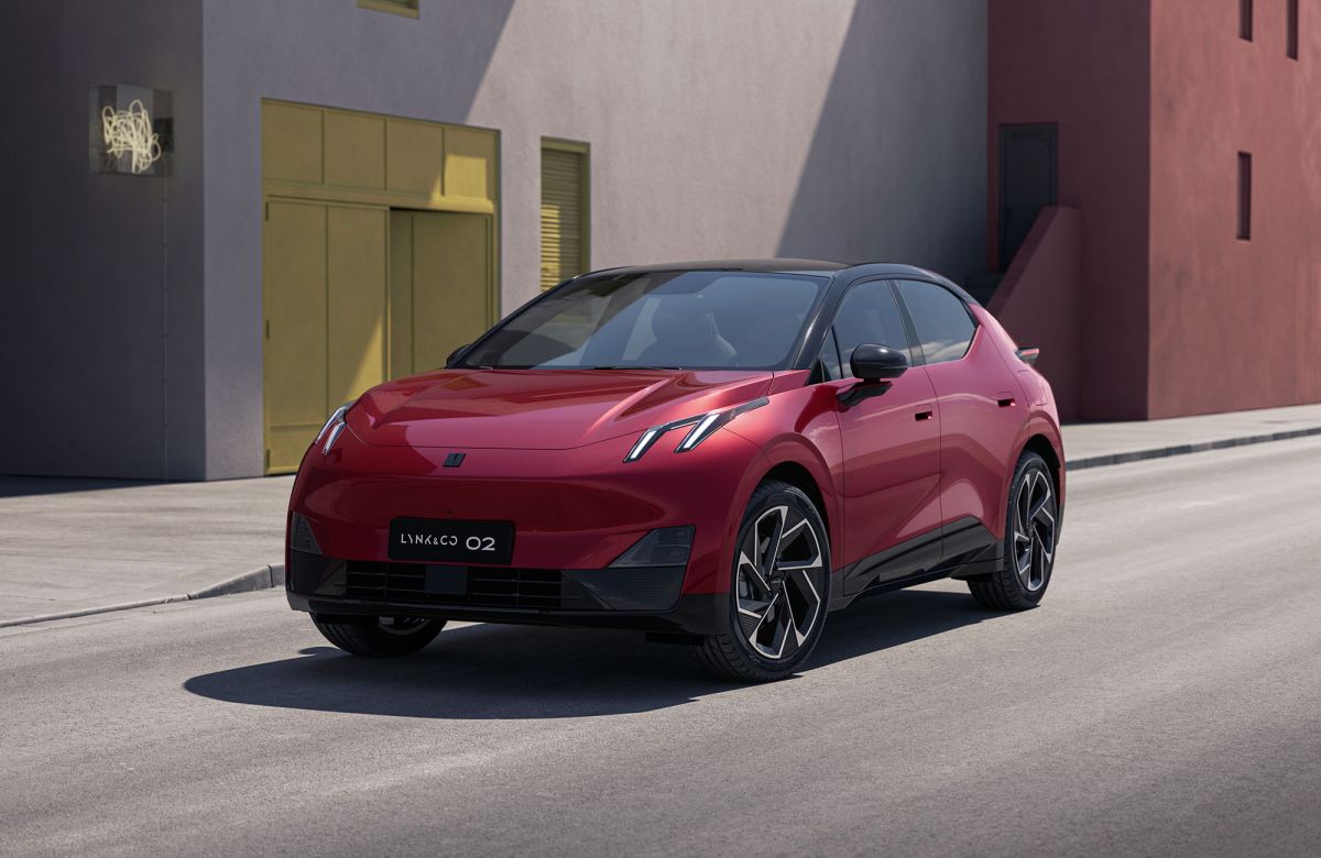 36,000 ユーロから – ボルボと密接な関係にある Lynk & Co 02 がヨーロッパのバイヤーへの旅を開始 (+ 写真)