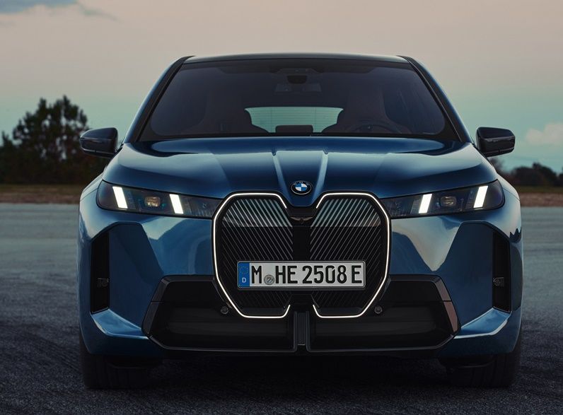 最大659 HP -BMW近代化電気SUVフラッグマンIX（+写真）