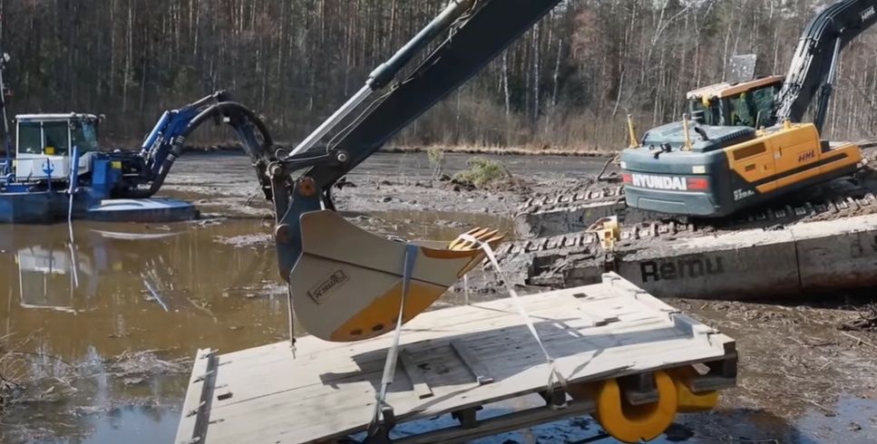 US Armored Car Sinks in Lithuania; Soldier Fate Unclear - News Directory 3
