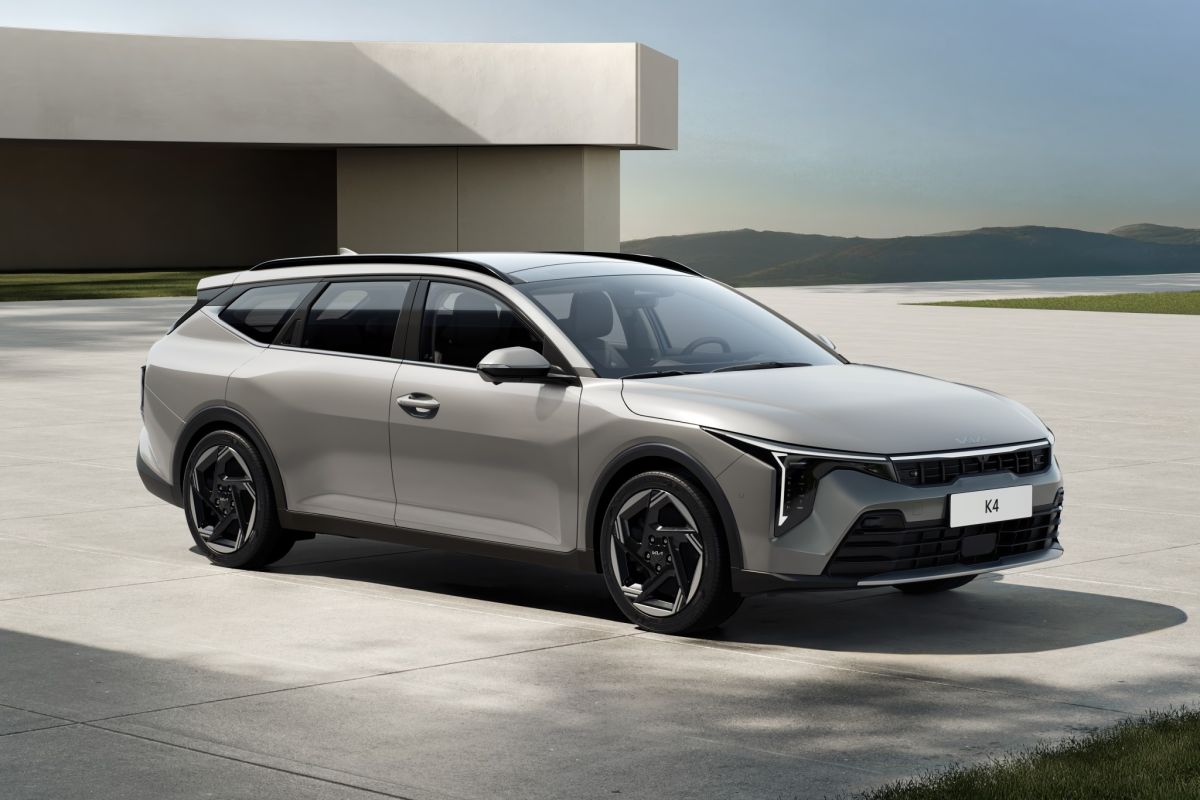 Kia K4 Sportswagon：ダイナミックなシルエットの具体的な実用性（+写真）