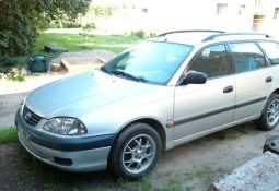 Toyota Avensis 1.8vvti (2001) 2001