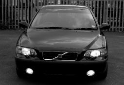 Sis ir tupinajums manam 3 gadu ilgajam piedzivojumam ar volvo Lielbritanija. 2.0 5 cilindru zemspiediena turbo ar 180zs bazes kopliktacija pluss ziemas pakete (apsildamie benki prieksa un prieksejo lu