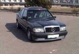 Mercedes-Benz 190E Sportline! Braucu ar šo autiņu jau 2 gadus! Nopirku no Vācijas! Ļoti labs auto! Nekādu extru nav, tikai: el. spoguļi ar apsildi, centr. atslēga, signalizācija, stereo PIONEER, apsil