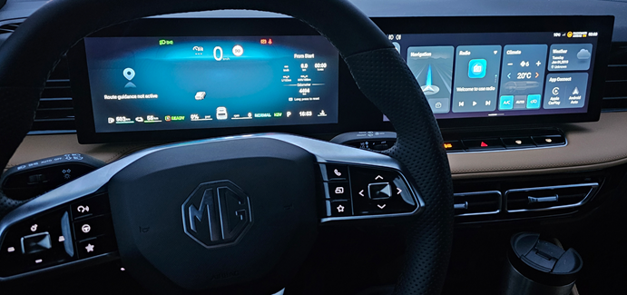 Attēls, kurā ir vadības panelis, mērierīce, spidometrs, centrālā konsole</p><p>Mākslīgā intelekta ģenerēts saturs var būt nepareizs.