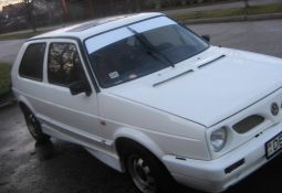 Lasot par tiem visiem 1.8 GTi ar sliipeetaam galvaam un veel visaadiem briinumiem, pilniigi smiekli naak. Pasham man ir VW Golf 1.6 '83 gada modelis, ko iegaadaaju pa 600 ls (ar nelielu tuningu:reste,